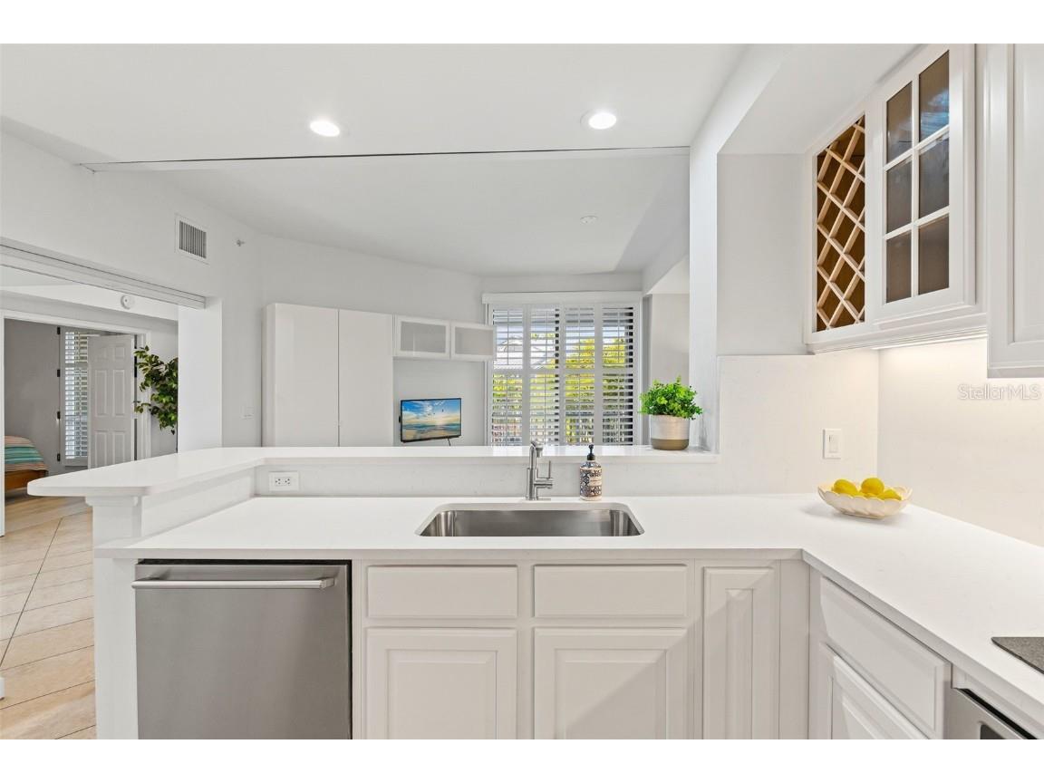 1260 Dolphin Bay Way #203 Sarasota FL 34242 - INTRACOASTAL WATERWAY A4616567 image9