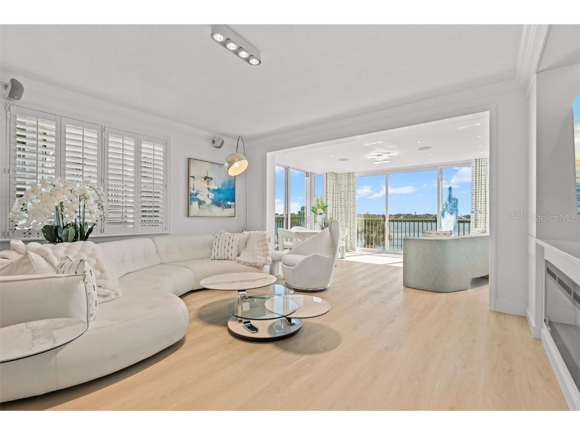 1260 Dolphin Bay Way #301 Sarasota FL 34242 - INTRACOASTAL WATERWAY A4668803 image12