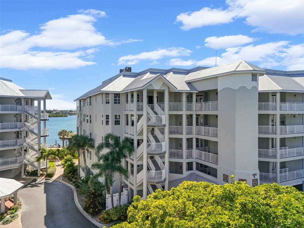 1260 Dolphin Bay Way #301 Sarasota FL 34242 - INTRACOASTAL WATERWAY A4668803 image2