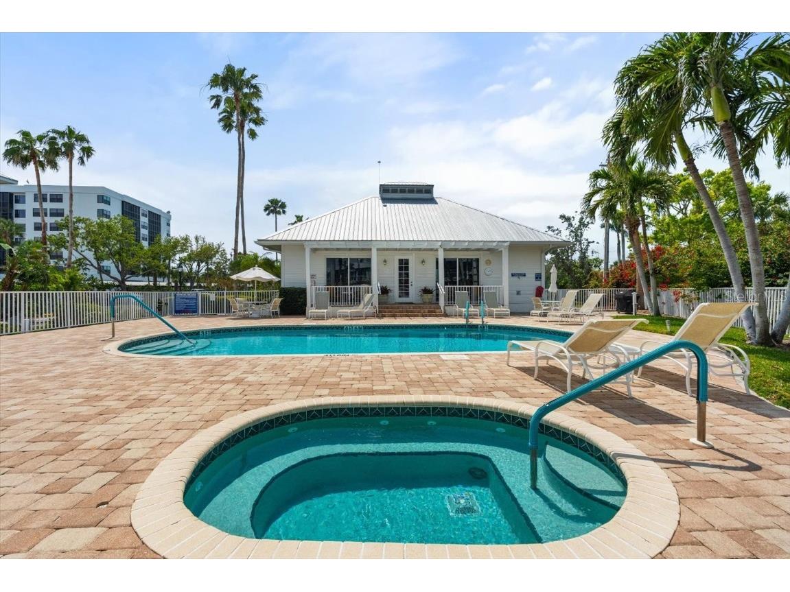 1260 Dolphin Bay Way #301 Sarasota FL 34242 - INTRACOASTAL WATERWAY A4668803 image35
