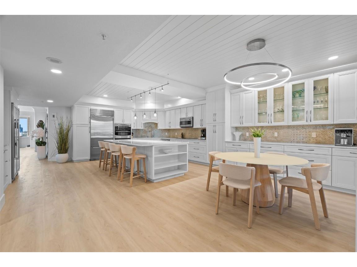 1260 Dolphin Bay Way #301 Sarasota FL 34242 - INTRACOASTAL WATERWAY A4668803 image4