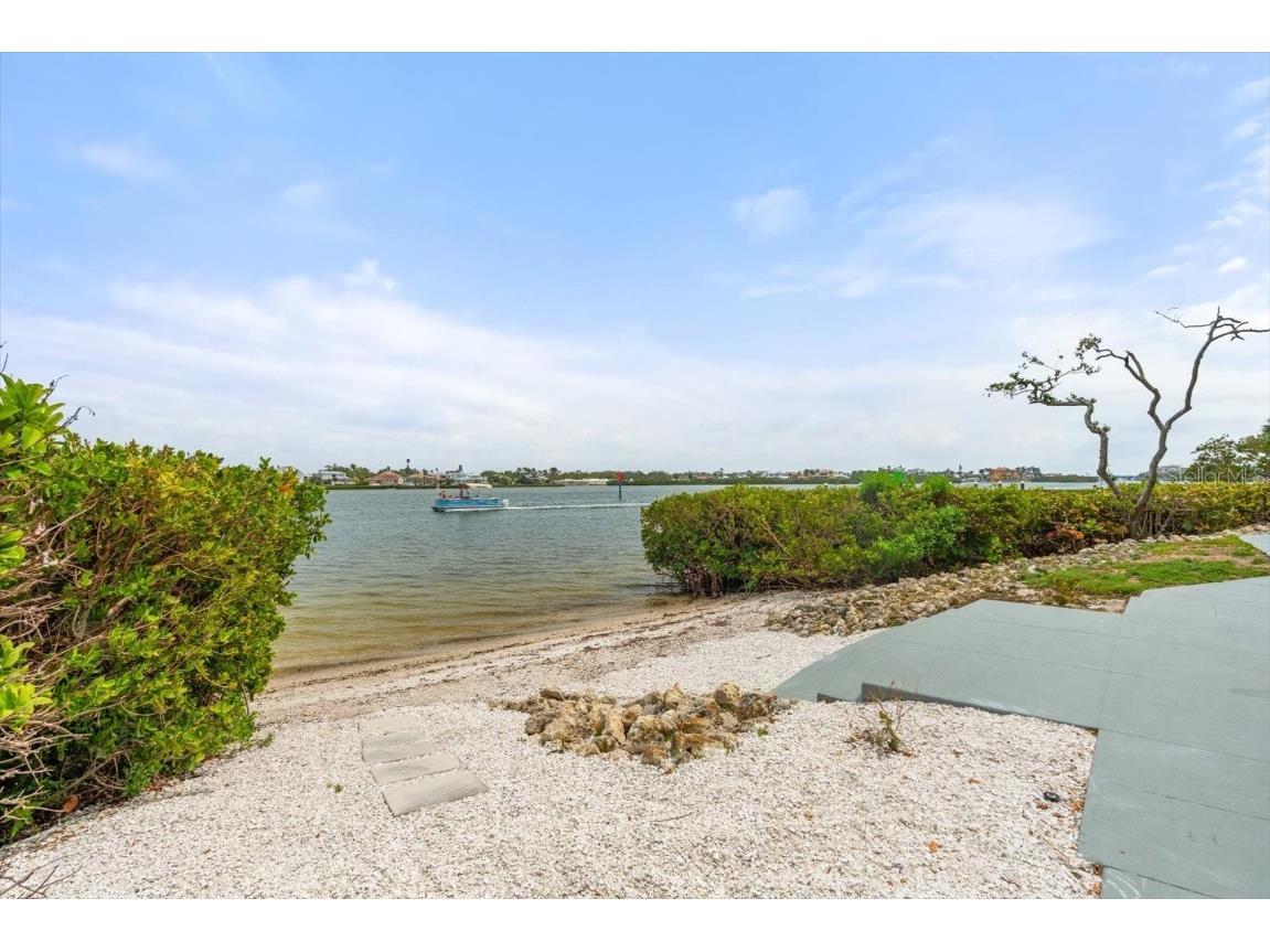 1260 Dolphin Bay Way #301 Sarasota FL 34242 - INTRACOASTAL WATERWAY A4668803 image44