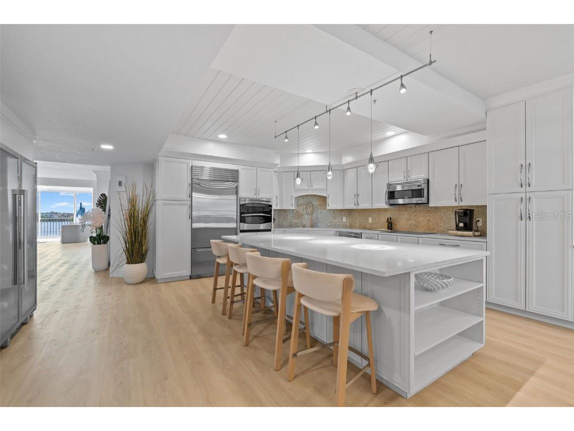 1260 Dolphin Bay Way #301 Sarasota FL 34242 - INTRACOASTAL WATERWAY A4668803 image6