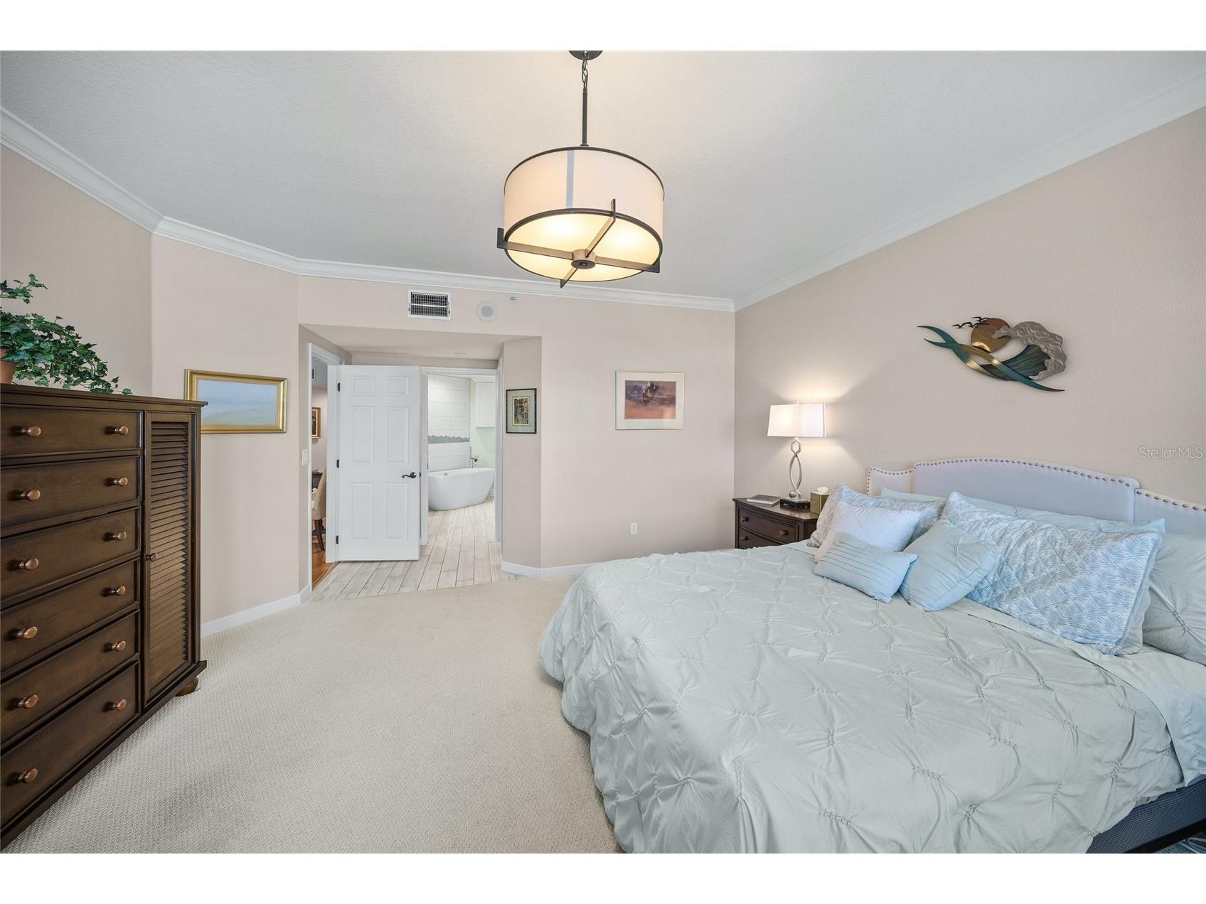 1260 Dolphin Bay Way #403 Sarasota FL 34242 A4680107 image29