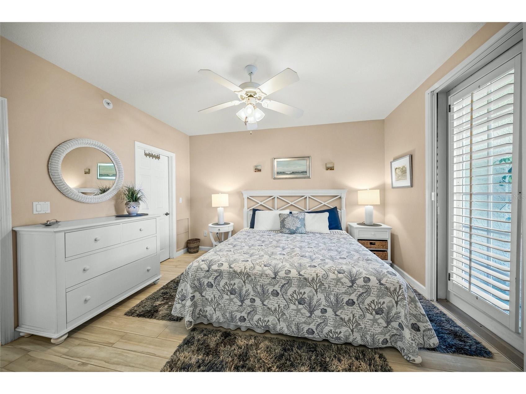 1260 Dolphin Bay Way #403 Sarasota FL 34242 A4680107 image34
