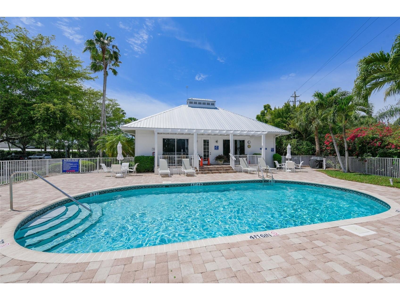 1260 Dolphin Bay Way #403 Sarasota FL 34242 A4680107 image49