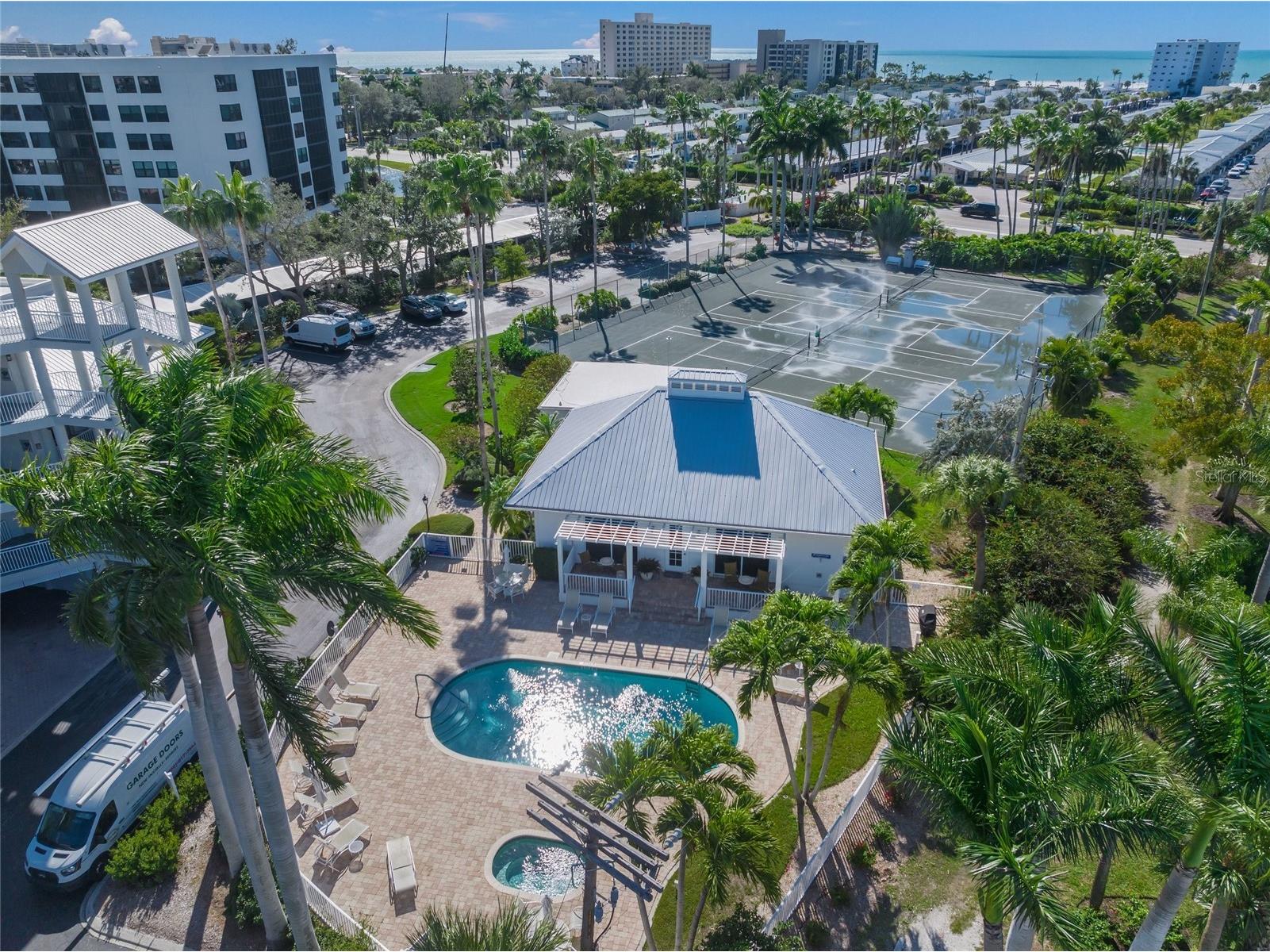 1260 Dolphin Bay Way #403 Sarasota FL 34242 A4680107 image57