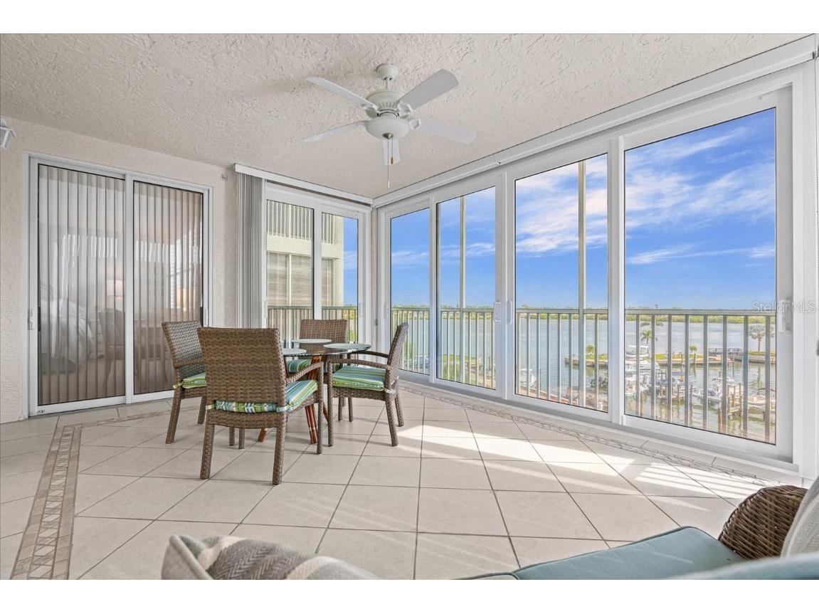 1260 Dolphin Bay Way #404 Sarasota FL 34242 - LITTLE SARASOTA BAY A4673762 image25