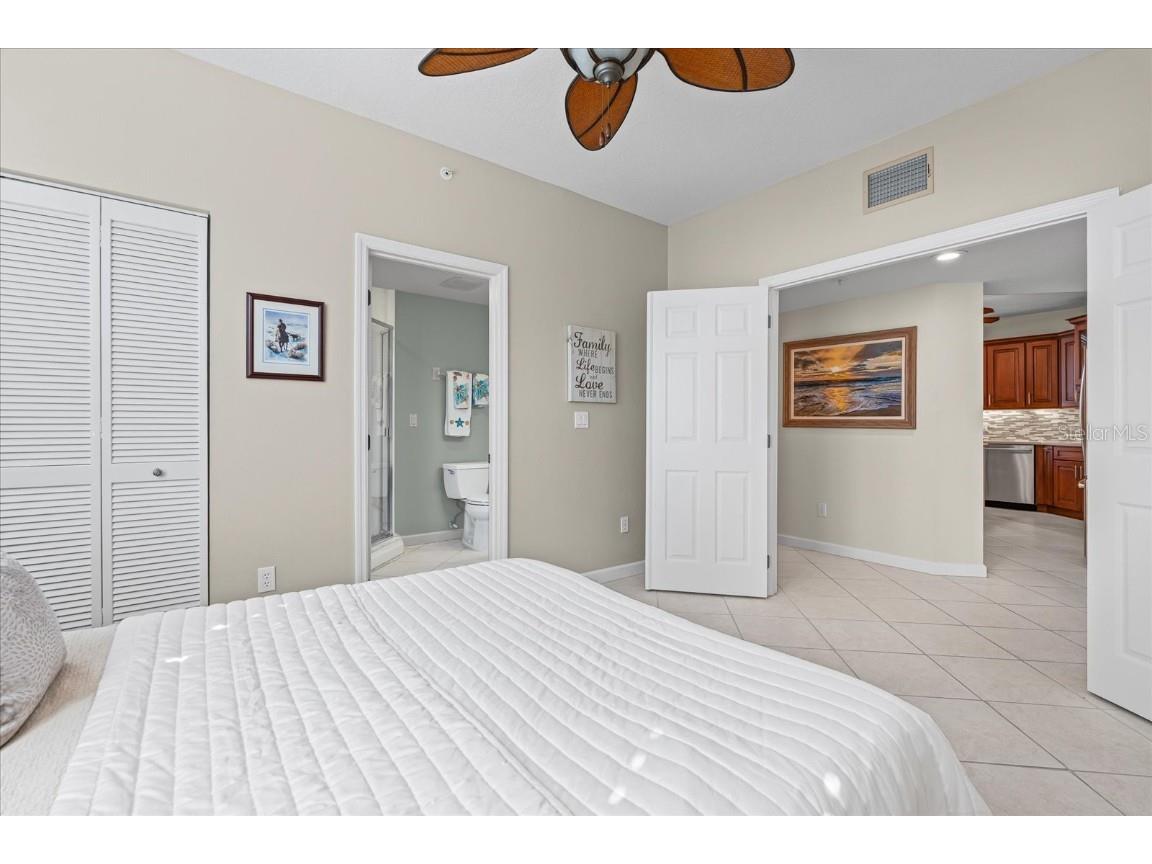 1260 Dolphin Bay Way #404 Sarasota FL 34242 - LITTLE SARASOTA BAY A4673762 image33