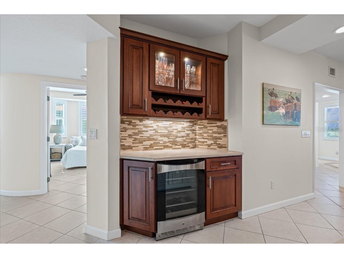 1260 Dolphin Bay Way #404 Sarasota FL 34242 - LITTLE SARASOTA BAY A4673762 image9