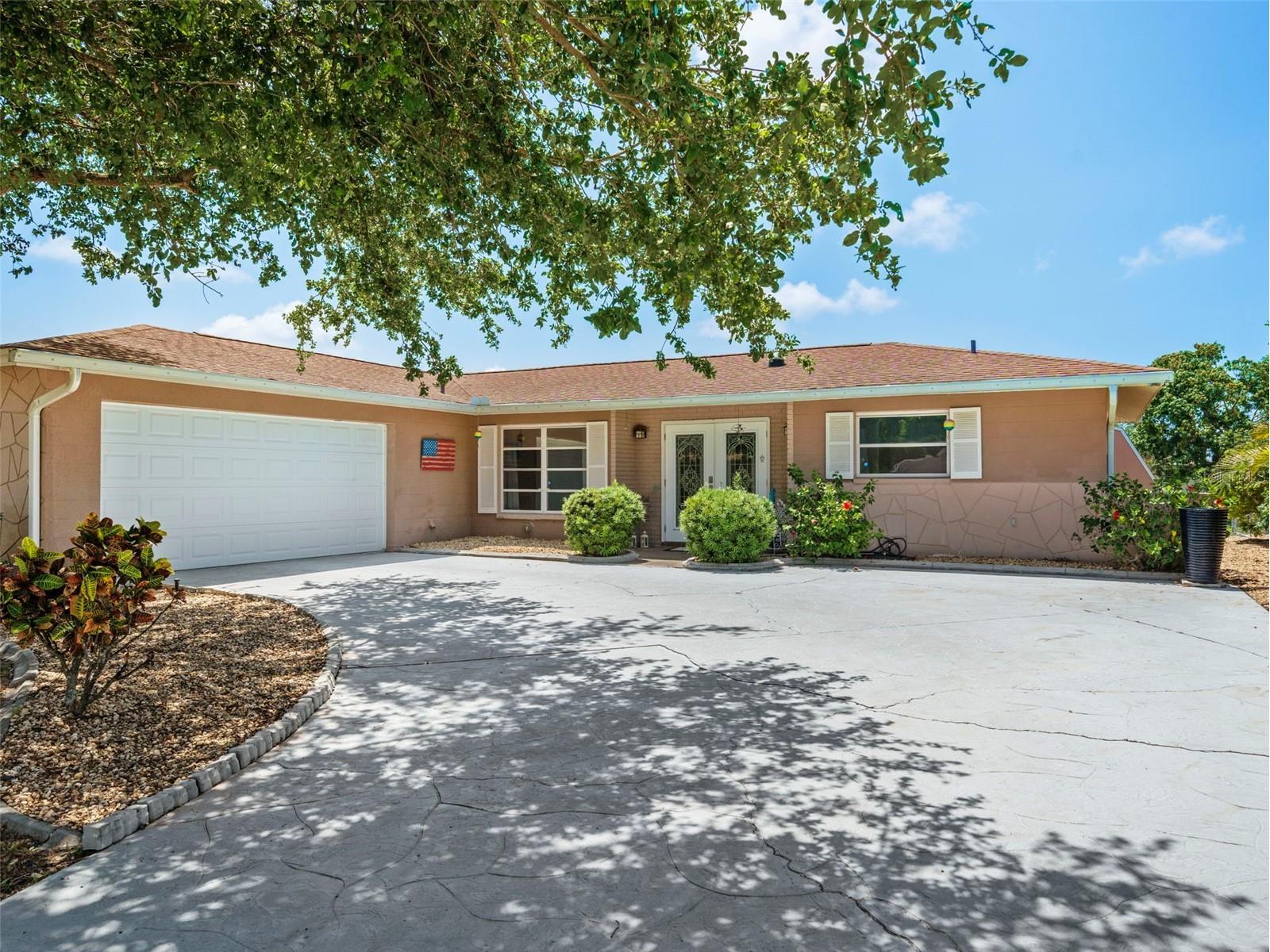 1260 Lakeside Drive Venice FL 34293 A4682949 image1