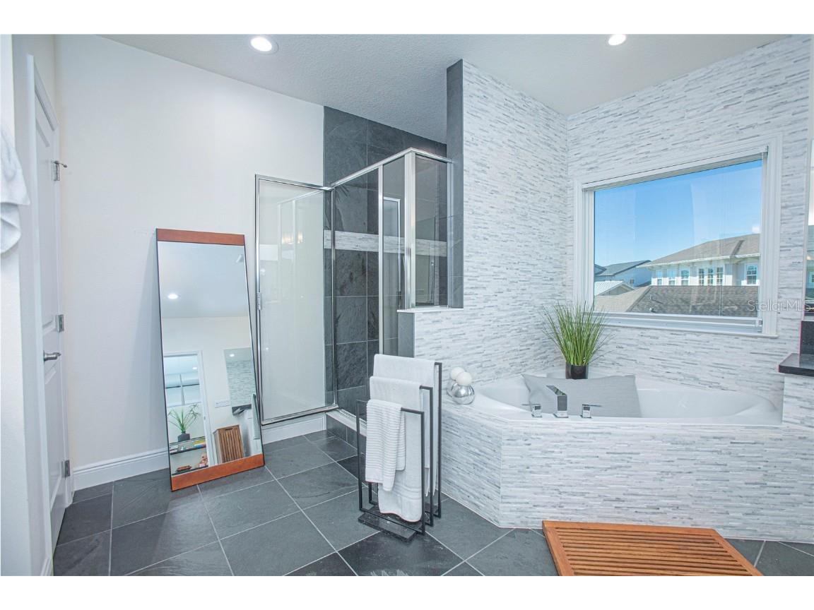 12601 Banting Terrace Orlando FL 32827 O6334504 image36