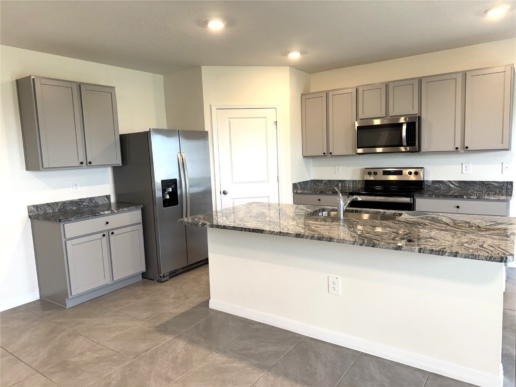 12604 Promenade Estates Boulevard Sarasota FL 34238 A4670562 image4