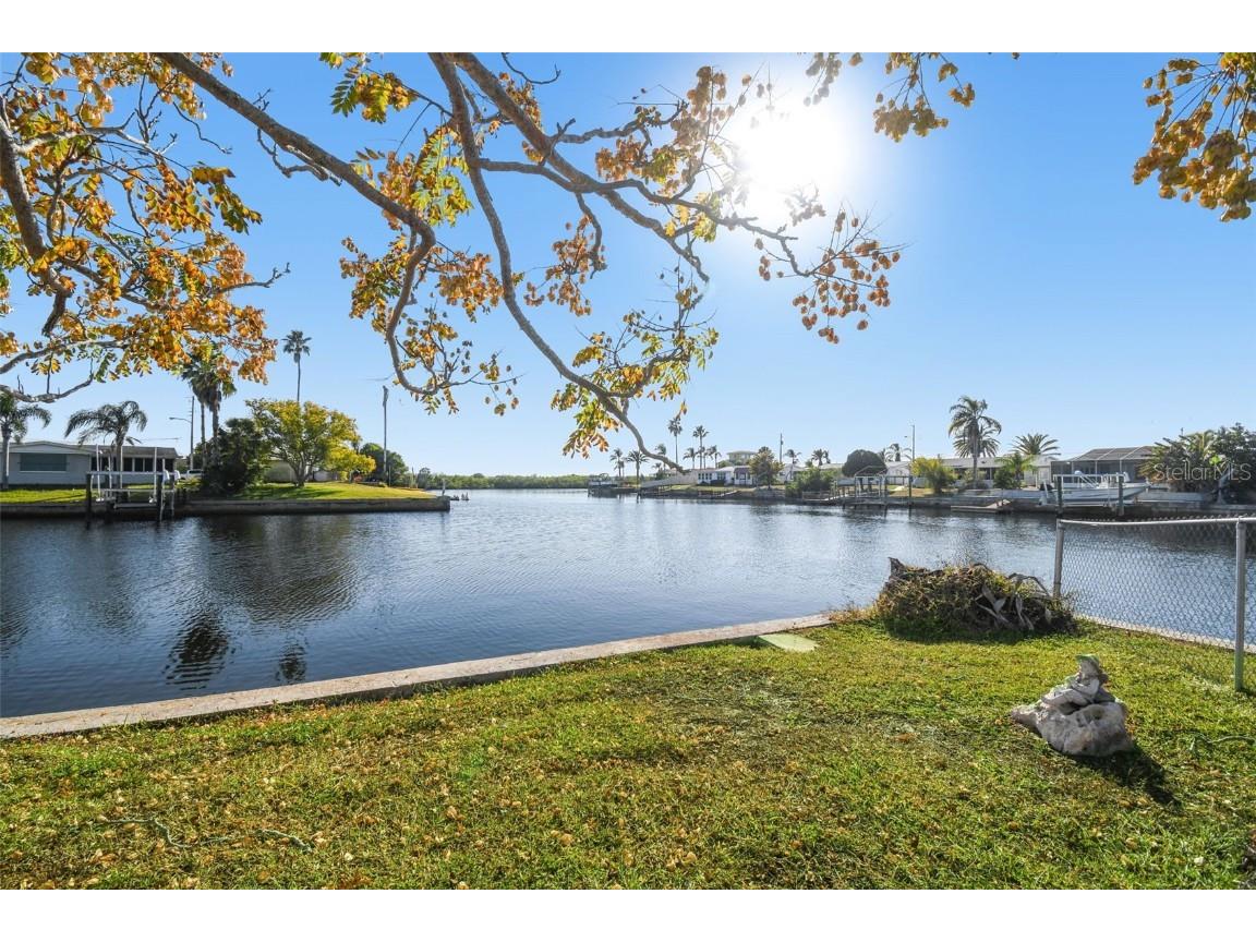 12605 4th Isle Hudson FL 34667 - GULF OF MEXICO TB8450215 image2