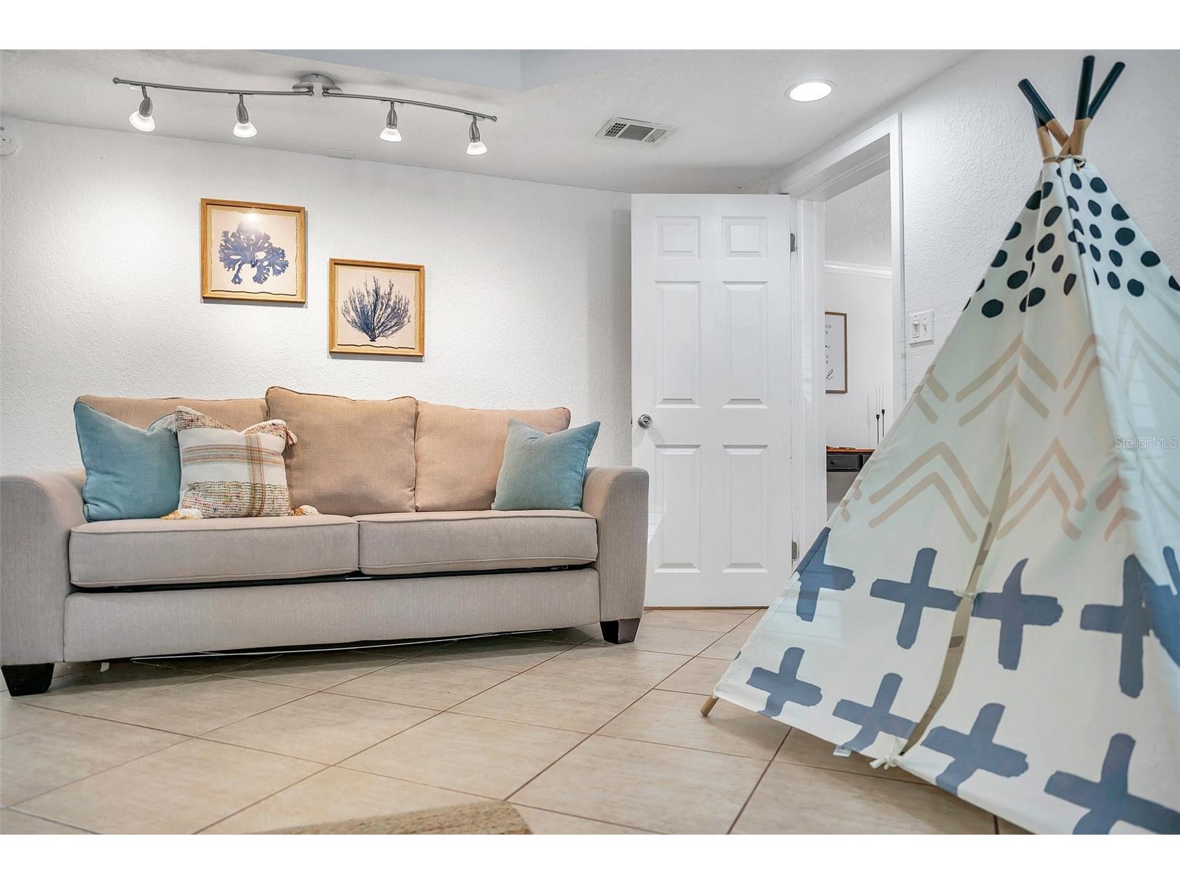 1261 12th Court SW Largo FL 33770 TB8373979 image39