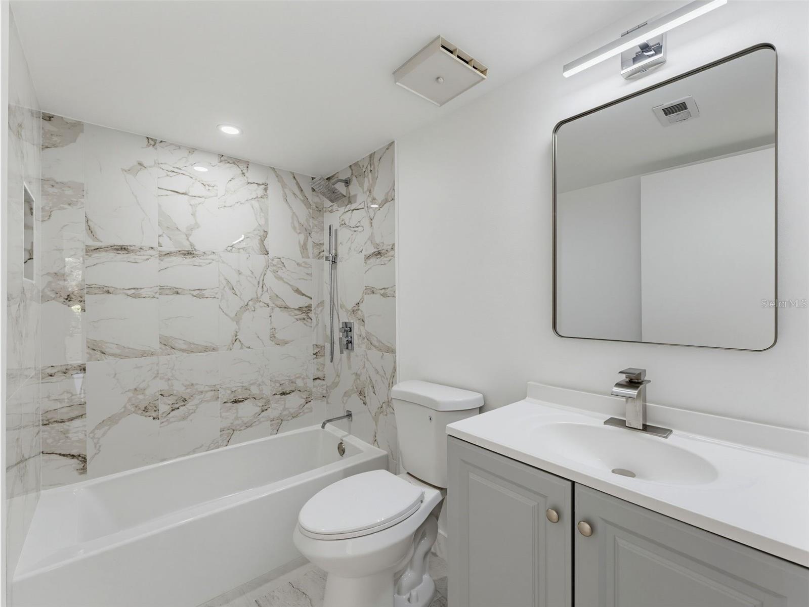 1261 Pine Ridge Circle W #D1 Tarpon Springs FL 34688 TB8526660 image18
