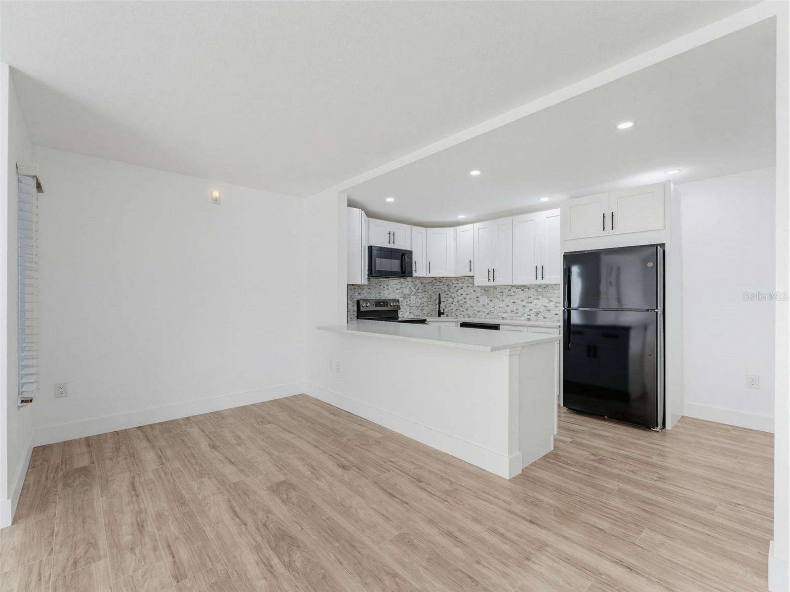 1261 Pine Ridge Circle W #D1 Tarpon Springs FL 34688 TB8526660 image4