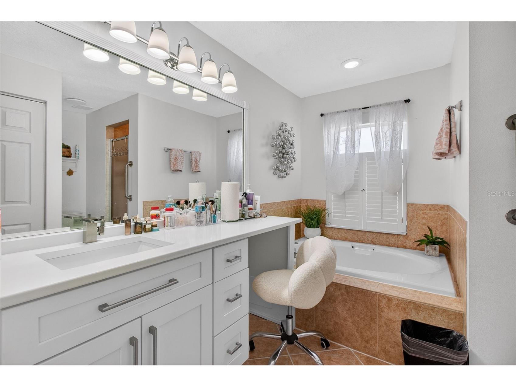 12611 Pineforest Way E Largo FL 33773 TB8511943 image27