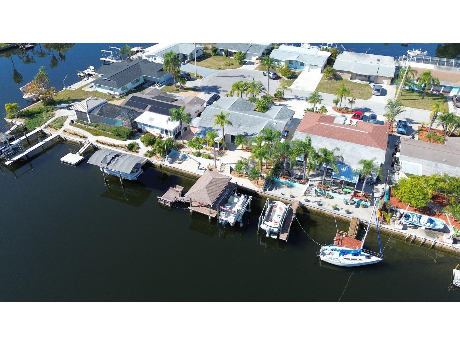 12612 4th Isle Hudson FL 34667 W7880391 image34