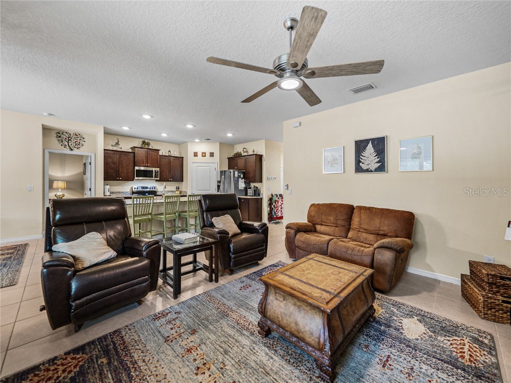 12615 Eastpointe Drive Dade City FL 33525 TB8409687 image11