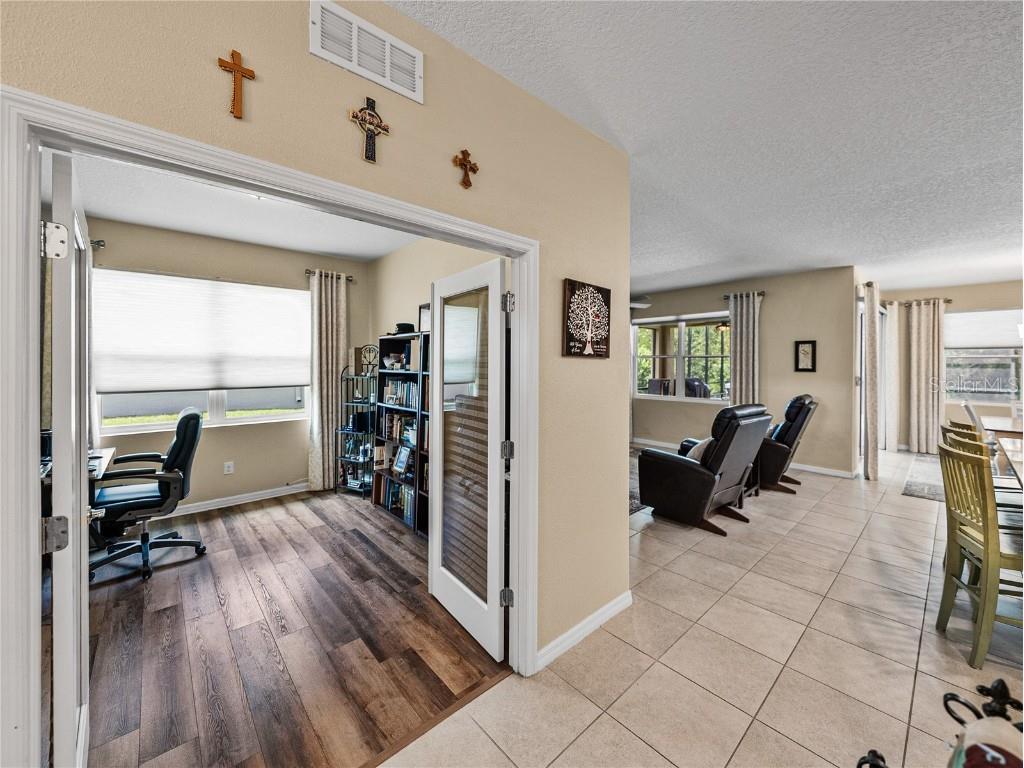 12615 Eastpointe Drive Dade City FL 33525 TB8409687 image34