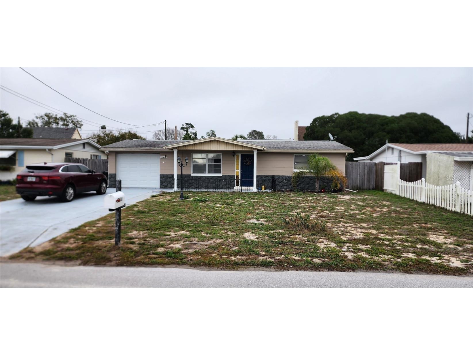 12616 College Hill Drive Hudson FL 34667 T3496924 image1