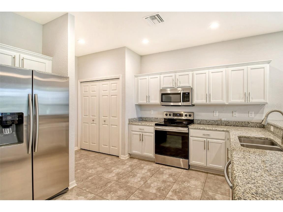 1262 Grantham Drive Sarasota FL 34234 A4675666 image15