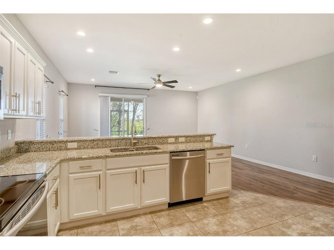 1262 Grantham Drive Sarasota FL 34234 A4675666 image16