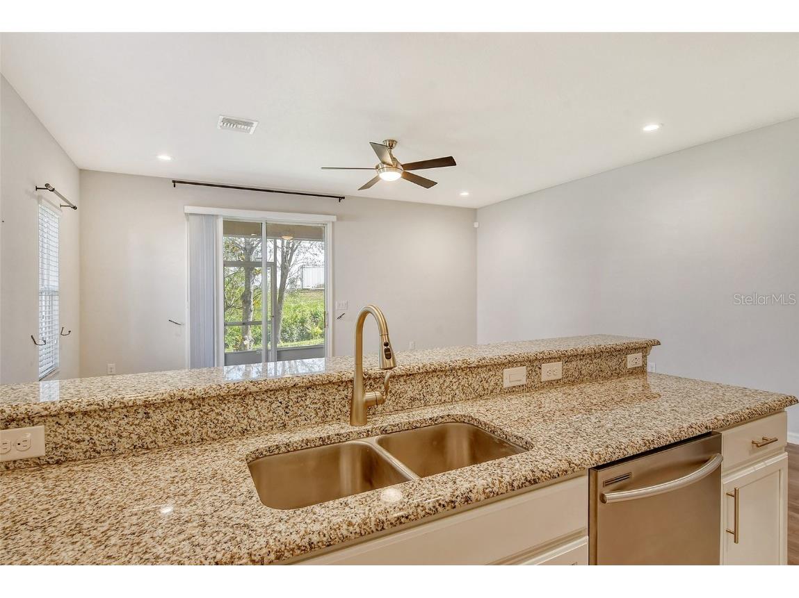 1262 Grantham Drive Sarasota FL 34234 A4675666 image17