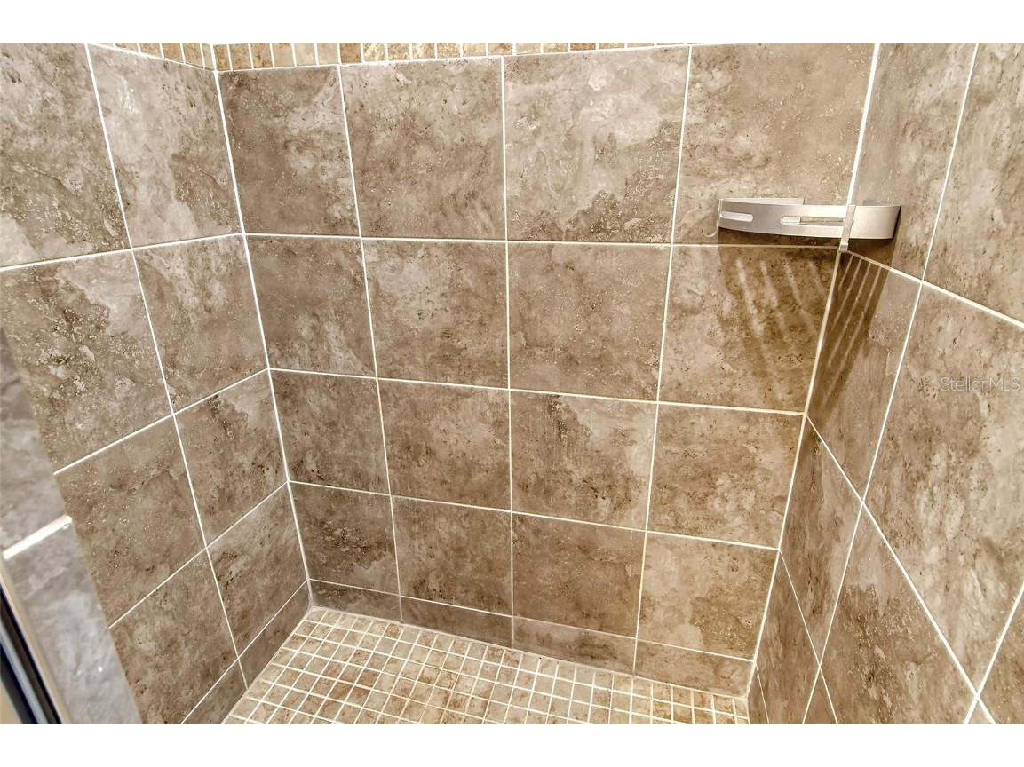 1262 Grantham Drive Sarasota FL 34234 A4675666 image26