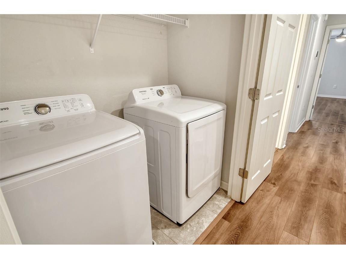 1262 Grantham Drive Sarasota FL 34234 A4675666 image32