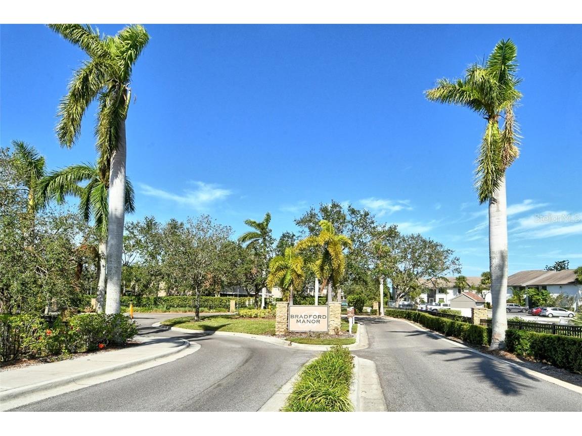 1262 Grantham Drive Sarasota FL 34234 A4675666 image39
