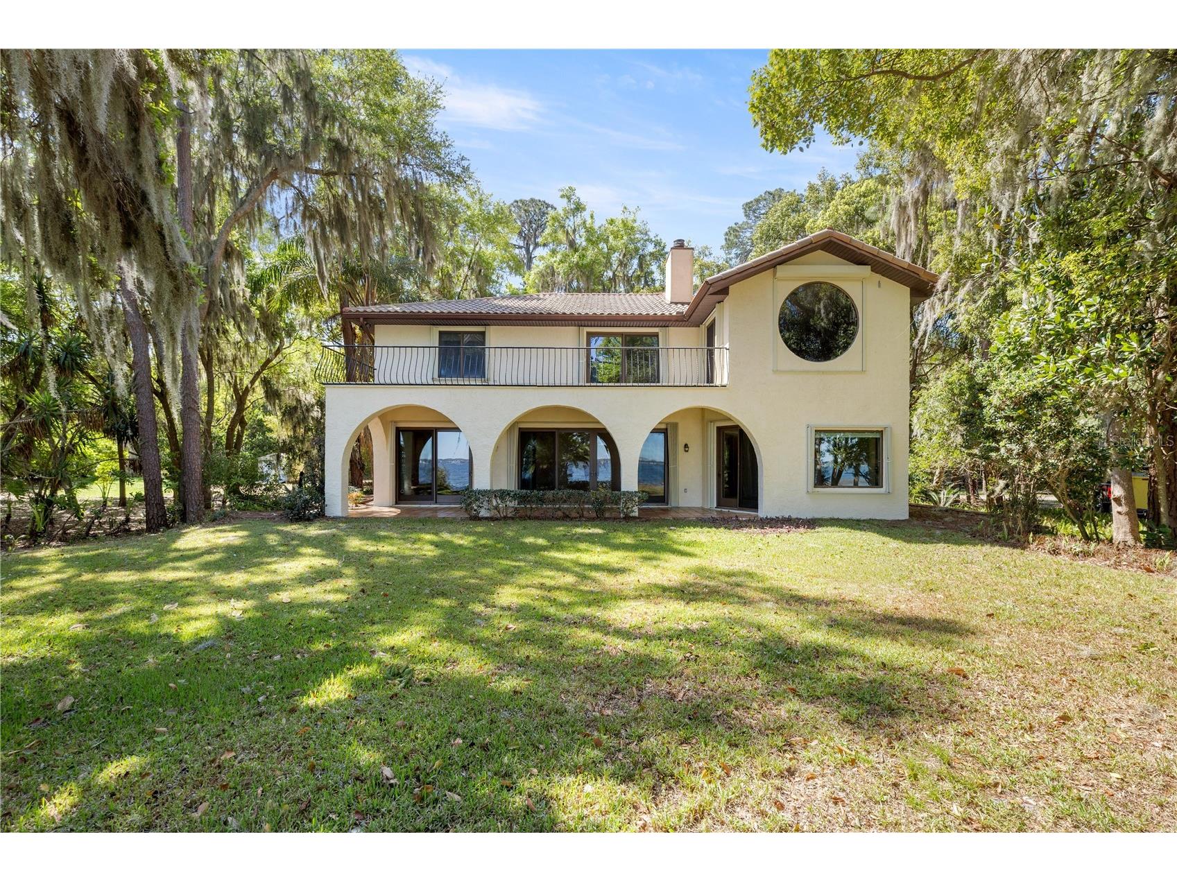 12621 SE Sunset Harbor Road Weirsdale FL 32195 - LAKE WEIR OM721755 image1