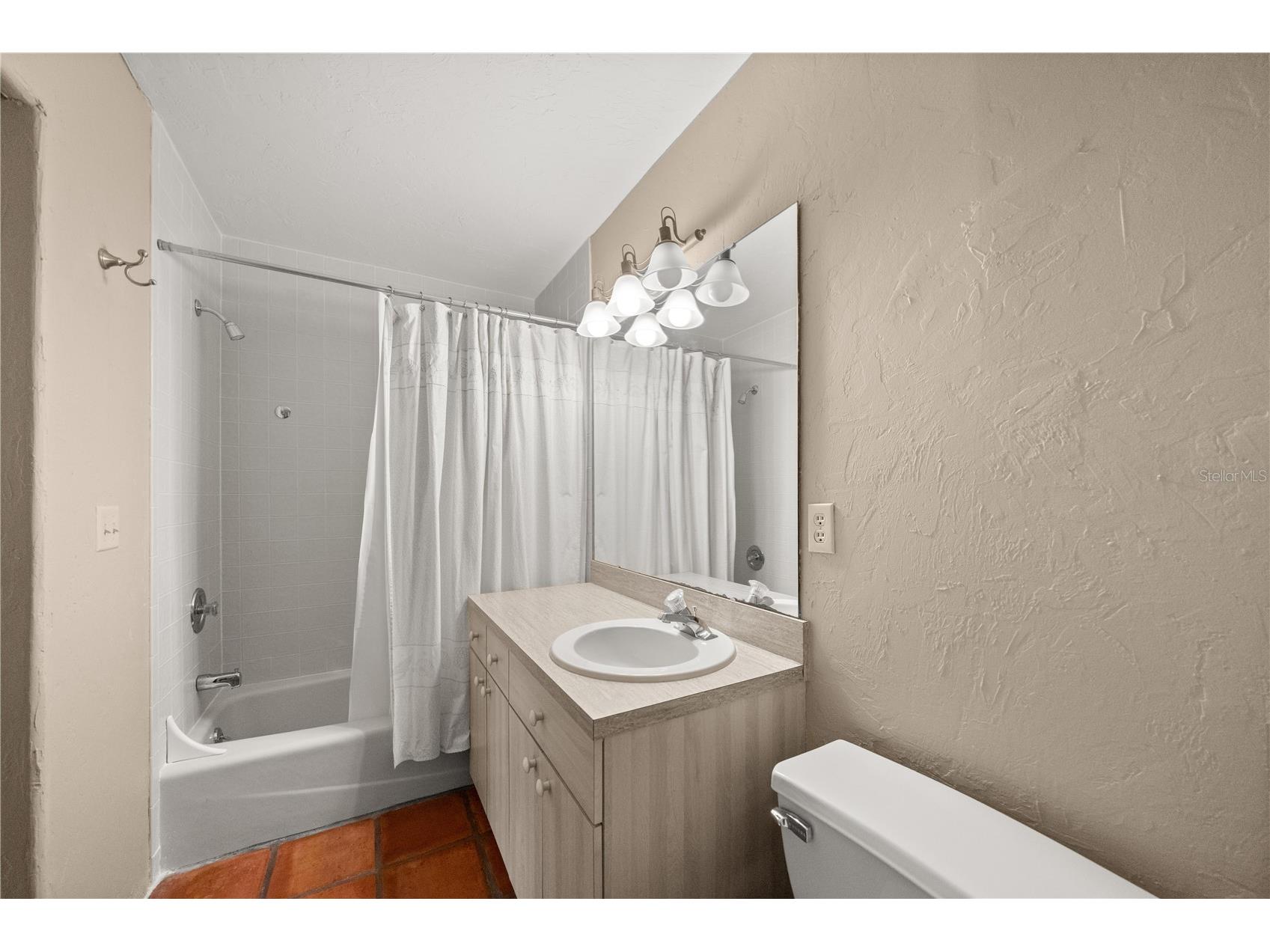 12621 SE Sunset Harbor Road Weirsdale FL 32195 - LAKE WEIR OM721755 image34