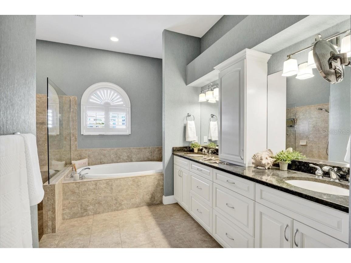 12622 Safe Harbour Drive Cortez FL 34215 A4669122 image23