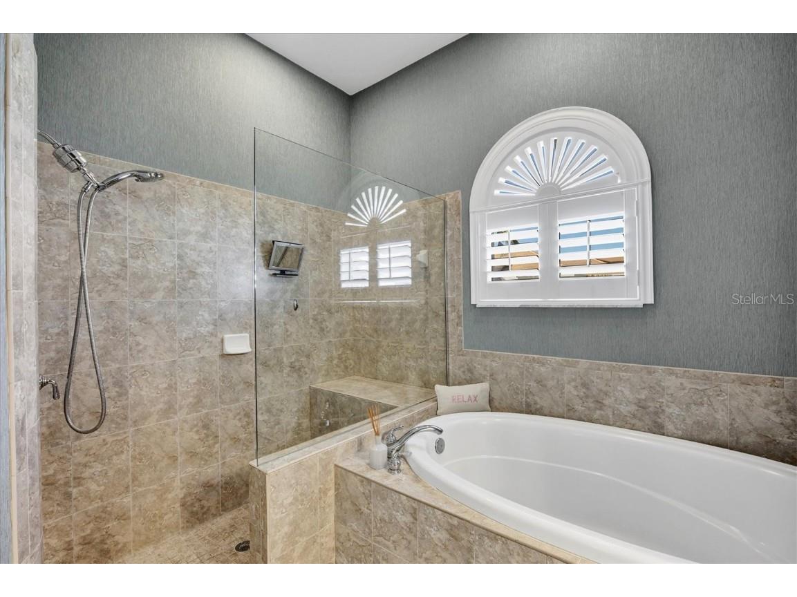 12622 Safe Harbour Drive Cortez FL 34215 A4669122 image24