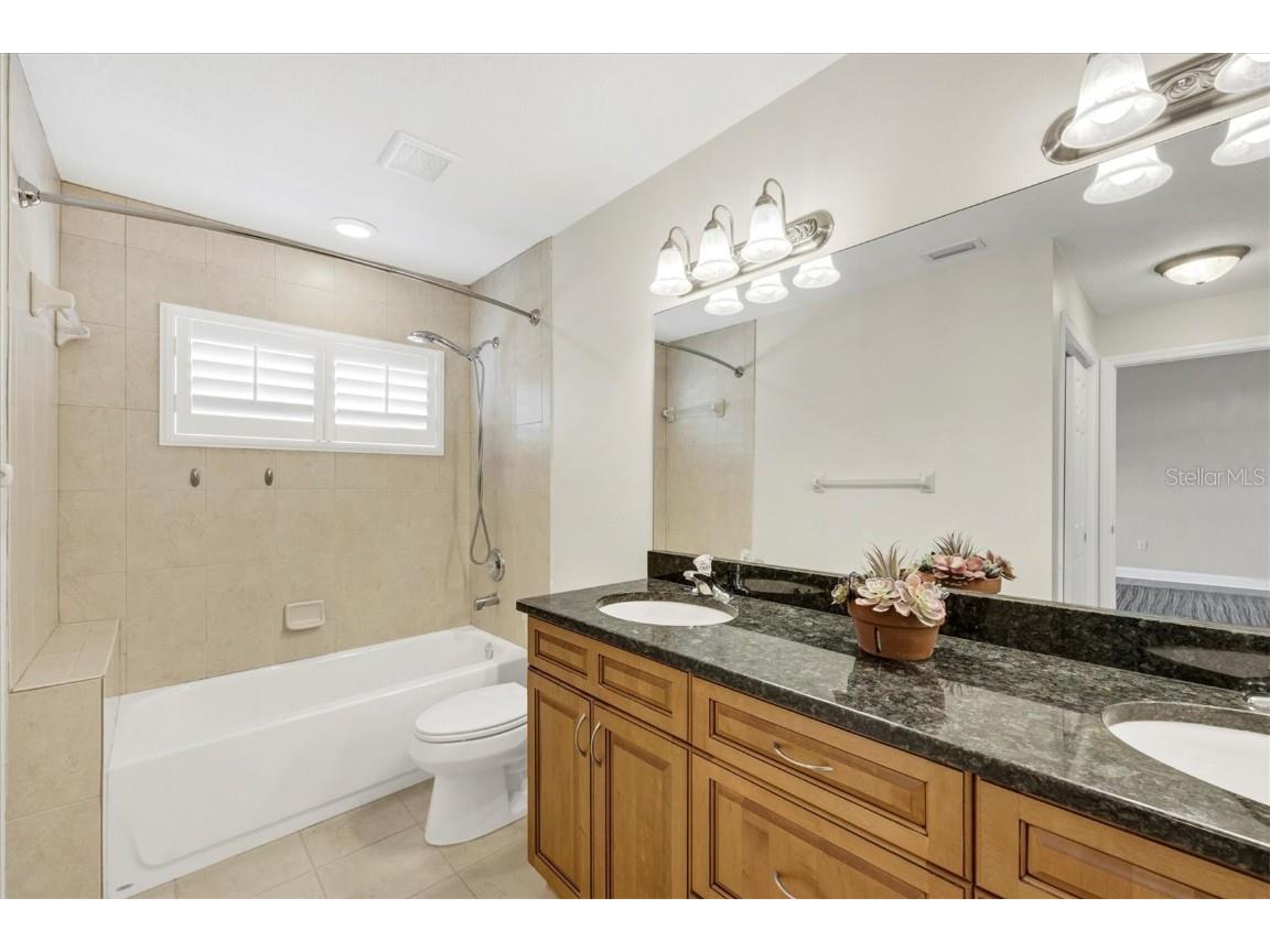 12622 Safe Harbour Drive Cortez FL 34215 A4669122 image28