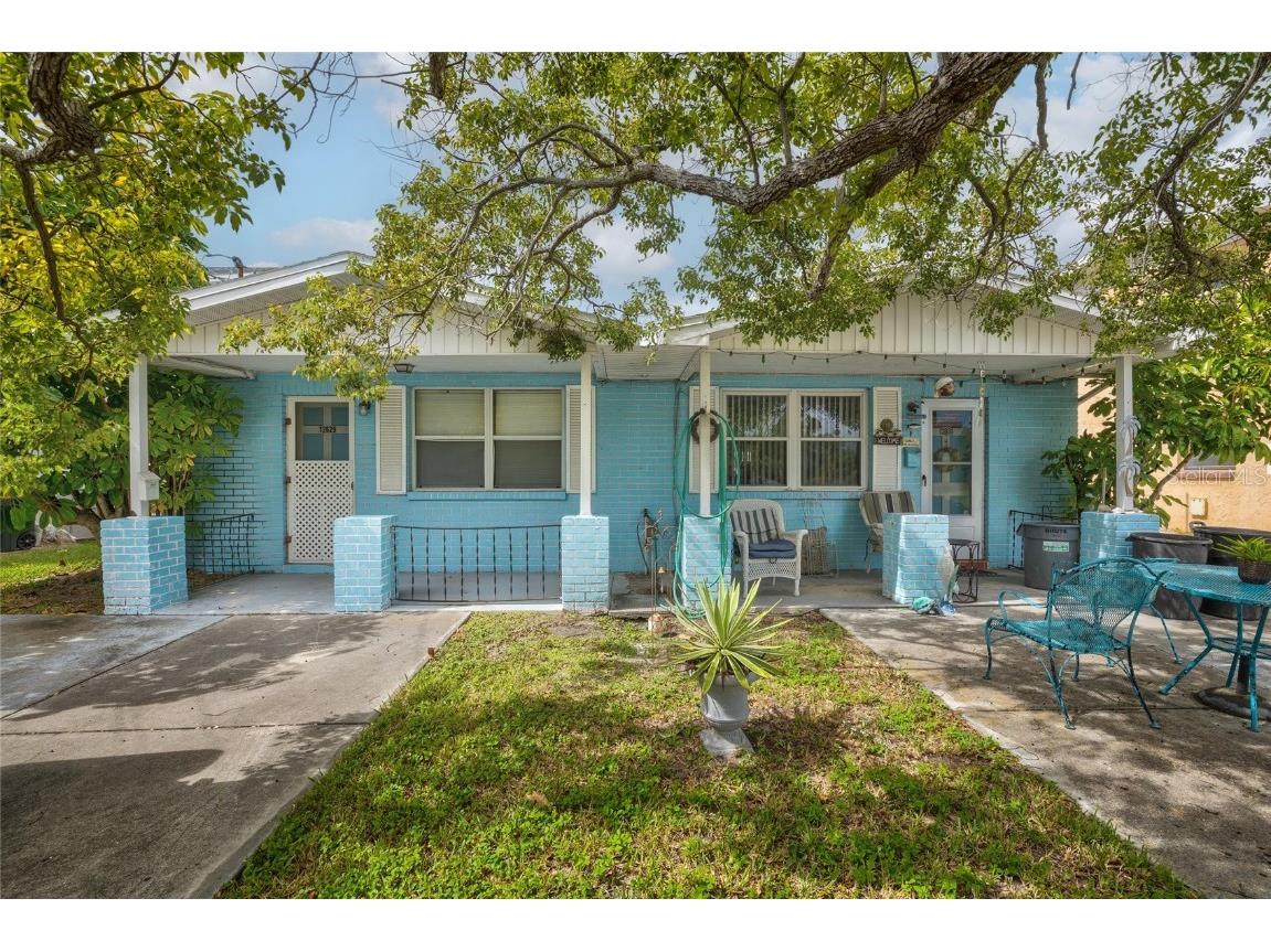 12629 & 12631 1st Isle Hudson FL 34667 W7880282 image1