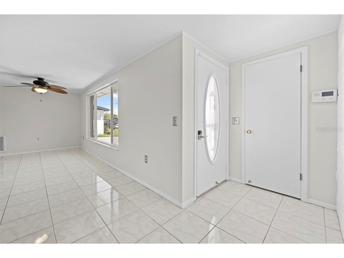 12629 2nd Isle Hudson FL 34667 W7878663 image10