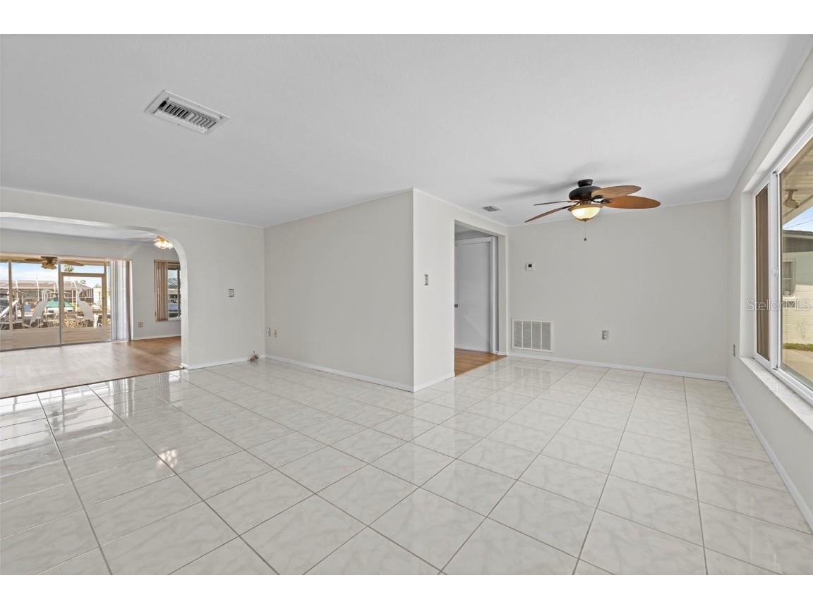 12629 2nd Isle Hudson FL 34667 W7878663 image12