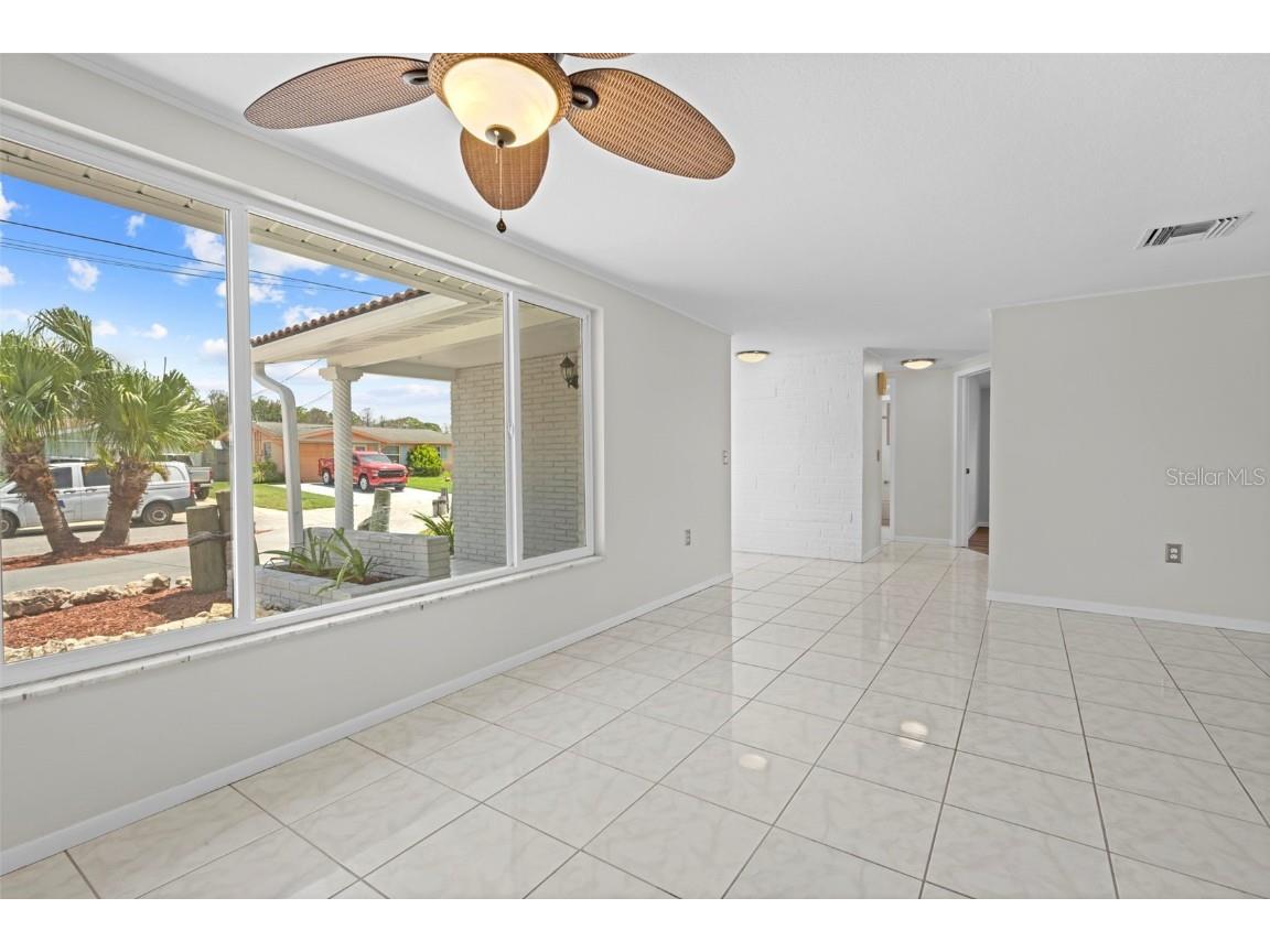 12629 2nd Isle Hudson FL 34667 W7878663 image14