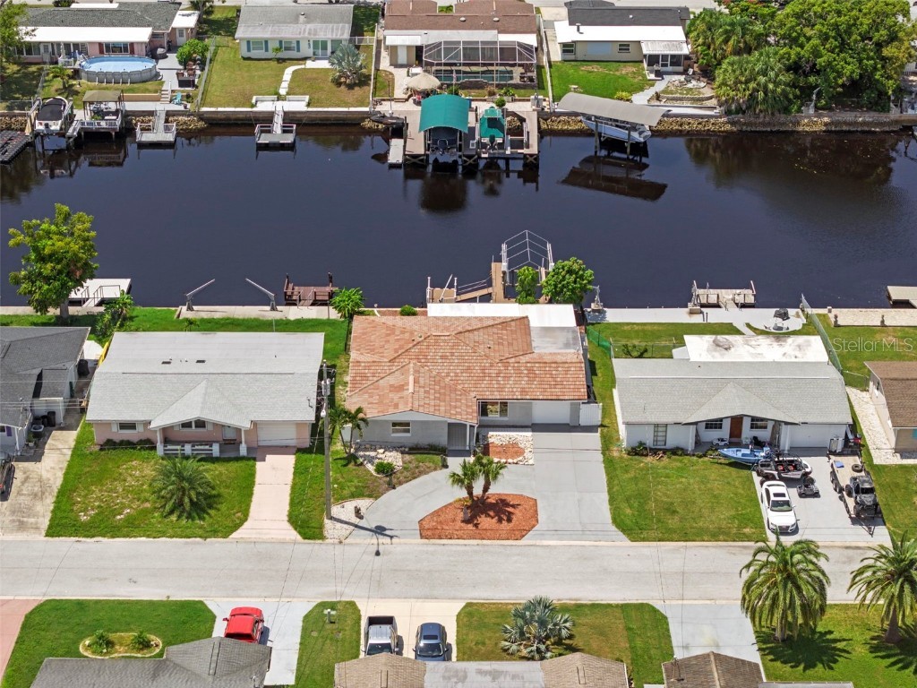 12629 2nd Isle Hudson FL 34667 W7878663 image17