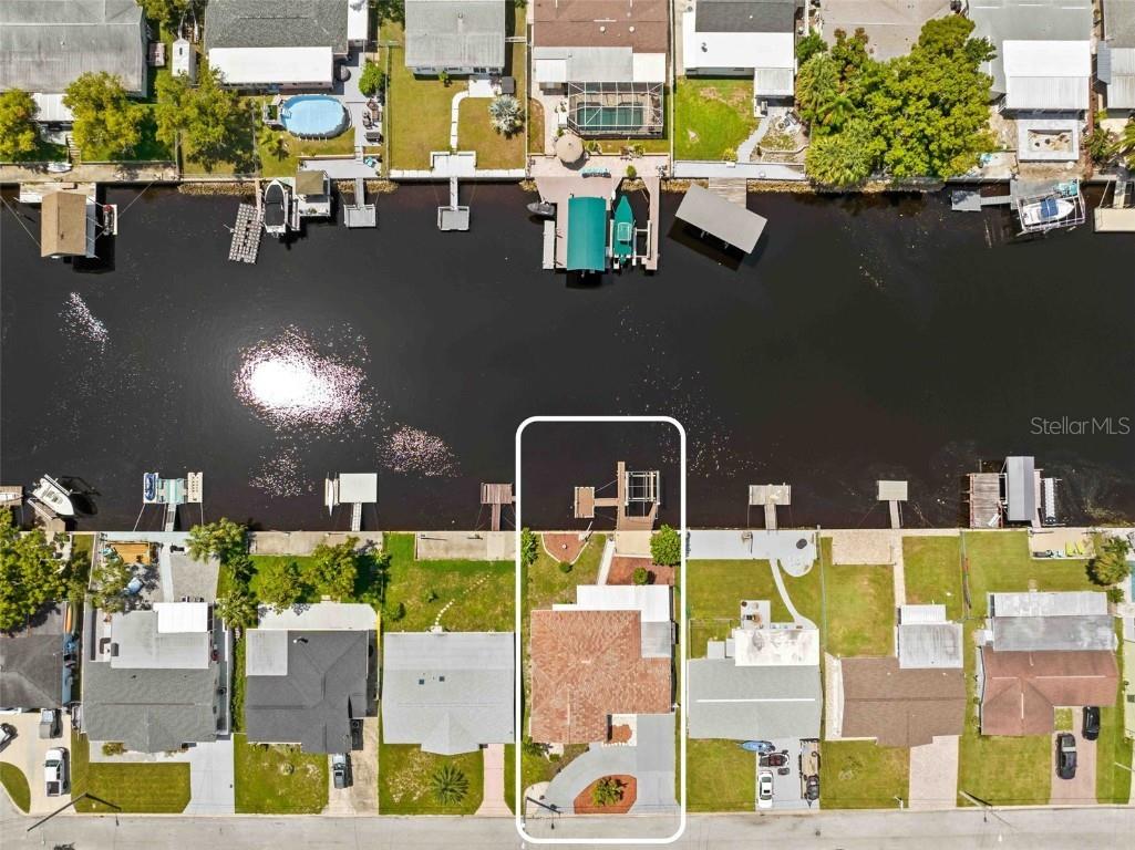 12629 2nd Isle Hudson FL 34667 W7878663 image3