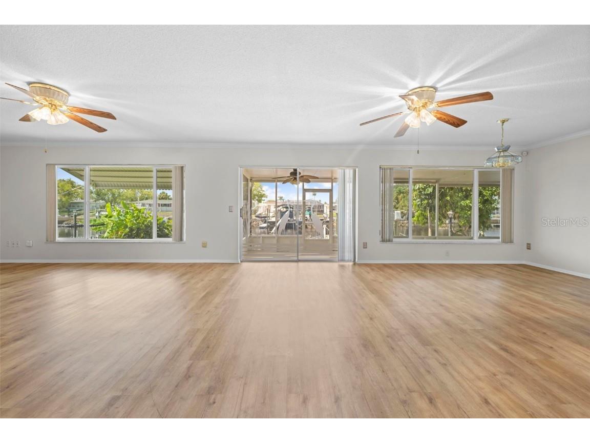 12629 2nd Isle Hudson FL 34667 W7878663 image32