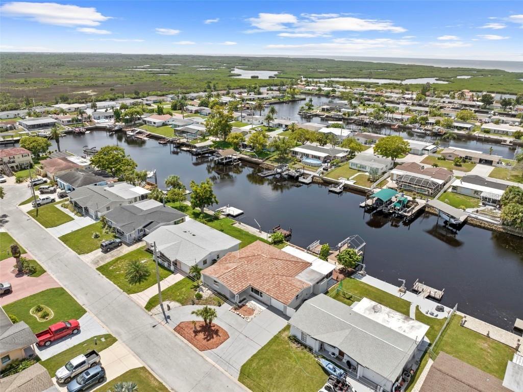 12629 2nd Isle Hudson FL 34667 W7878663 image33