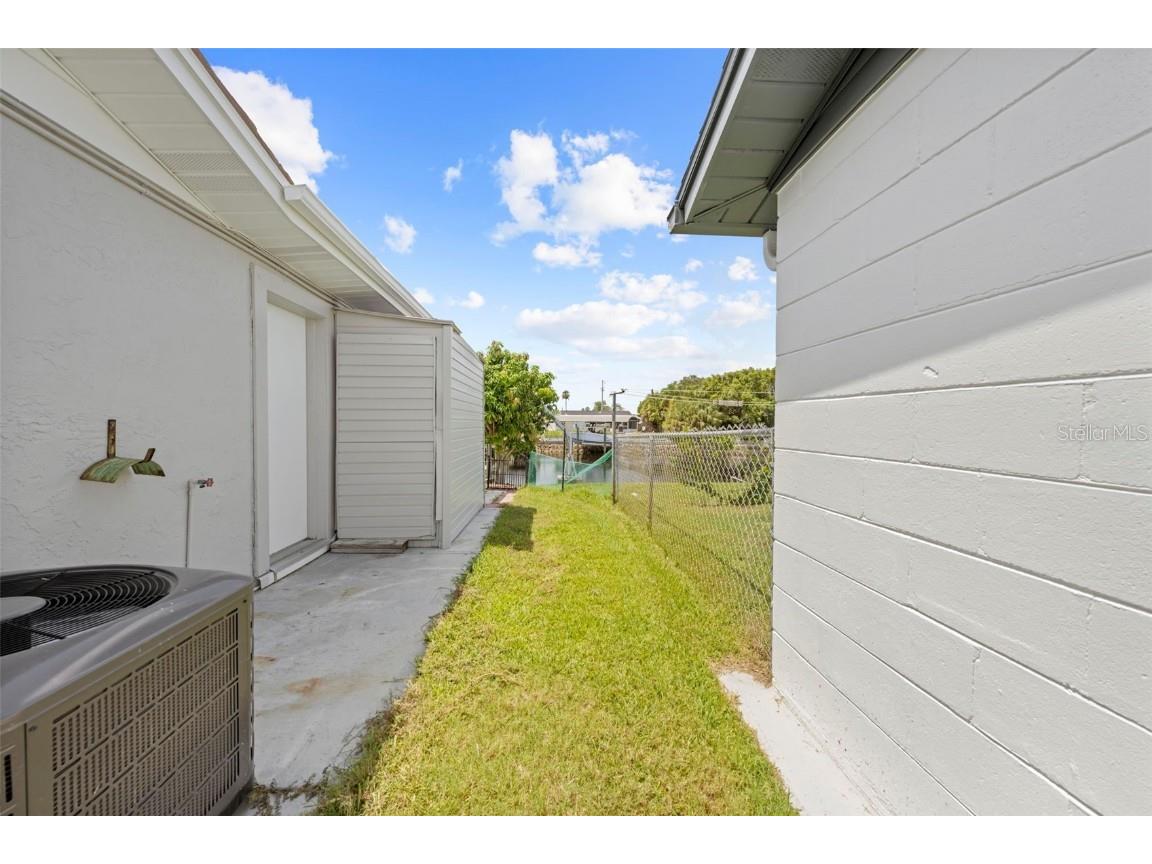 12629 2nd Isle Hudson FL 34667 W7878663 image57