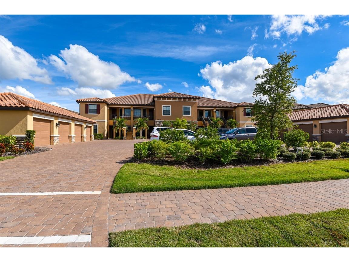 12630 Sorrento Way #21-101 Bradenton FL 34211 A4572835 image1