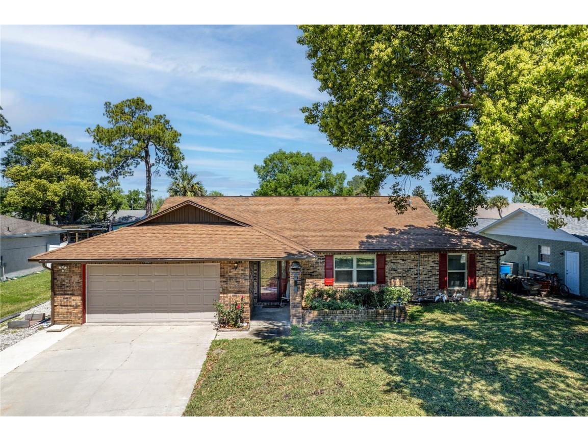 12631 Pine Island Drive Leesburg FL 34788 - LAKE EUSTIS -THE HARRIS CHAIN G5080285 image1