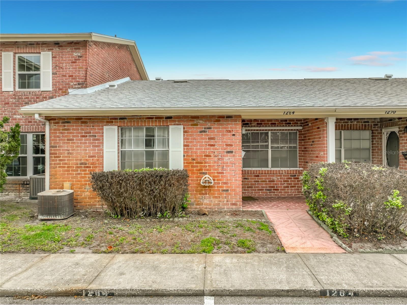 1264 Village Way Orlando FL 32807 A4686653 image2