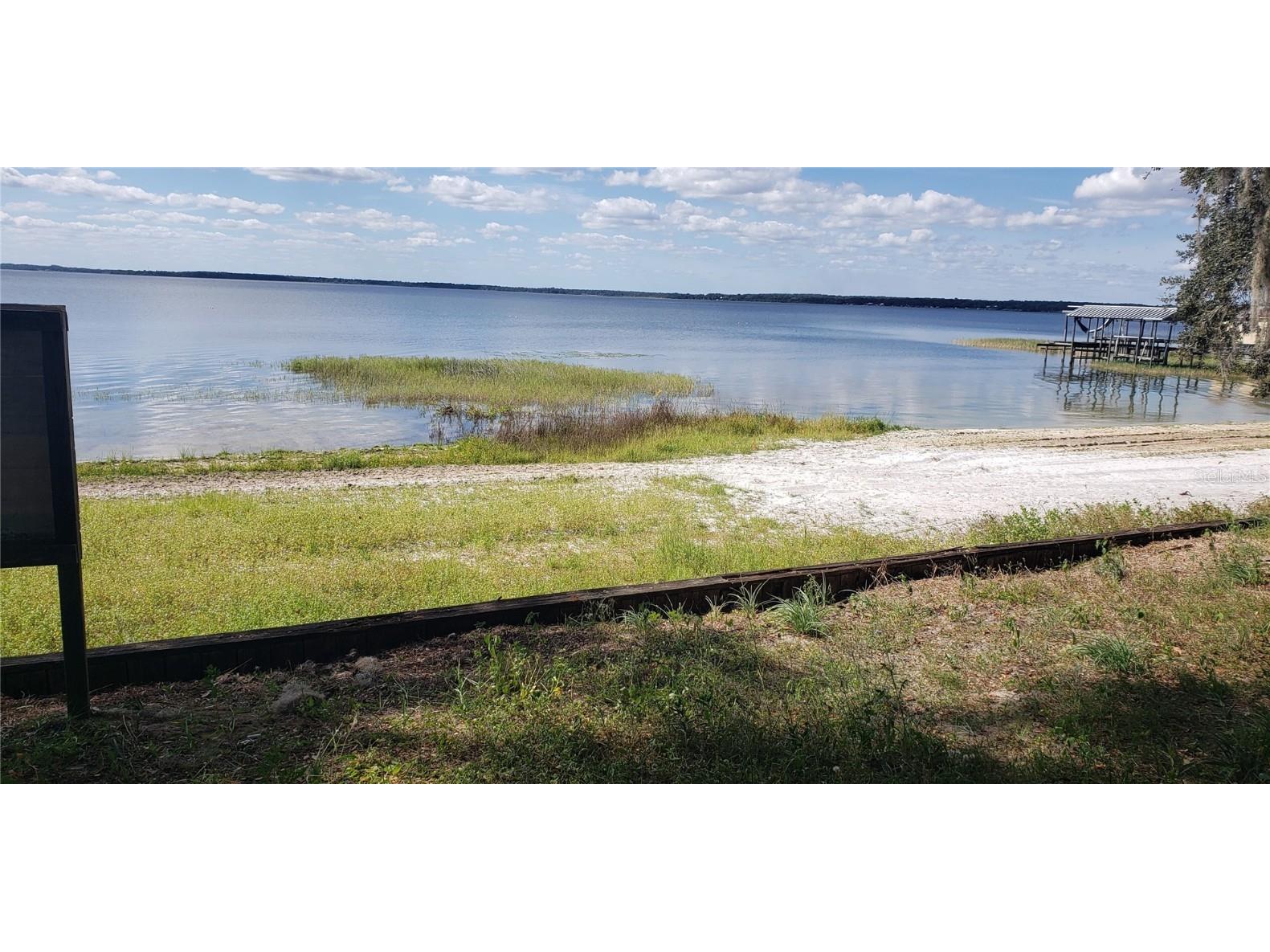 12640 SE 141st Avenue Road Ocklawaha FL 32179 - LAKE WEIR OM629052 image1